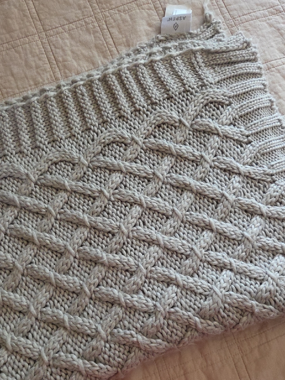 Aspen Knit Throw Blanket in Light Beige - Cozy Cable Knit